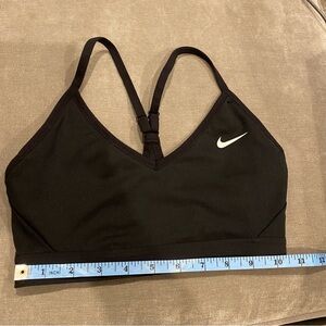 Nike sport bra adjustable straps size small Black